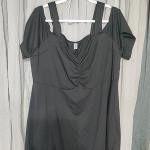 Nextmia - Beautiful Black Cold Shoulder Dress